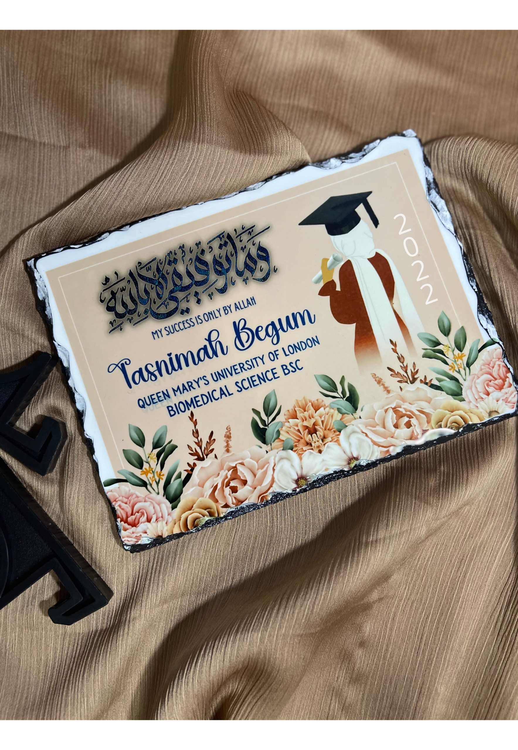 Floral Graduation Rock Slate | 20 x 15 cm