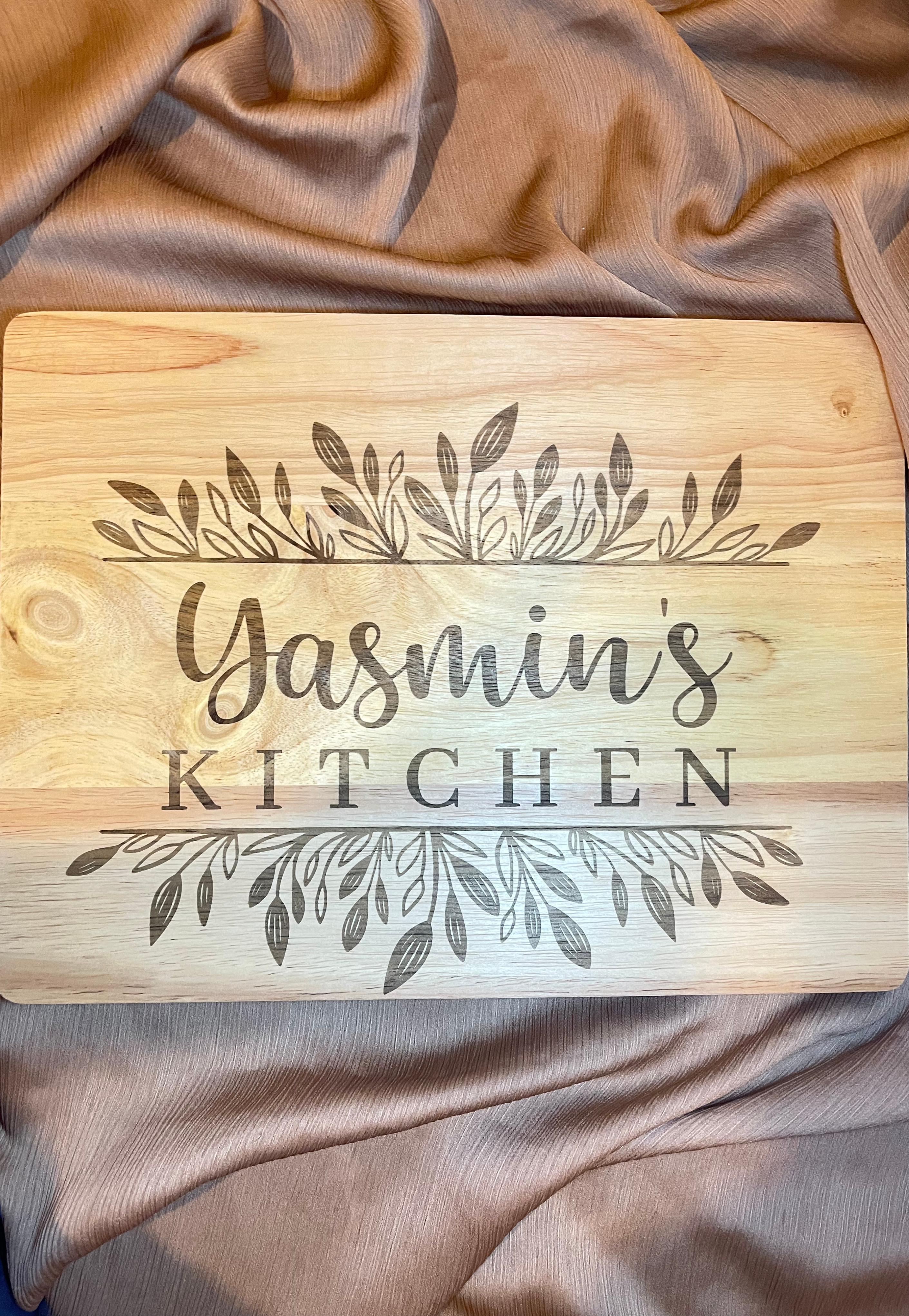 Engraved Leaf Print Wooden Chopping Board
